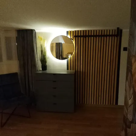 Apartment Happy 6 *
